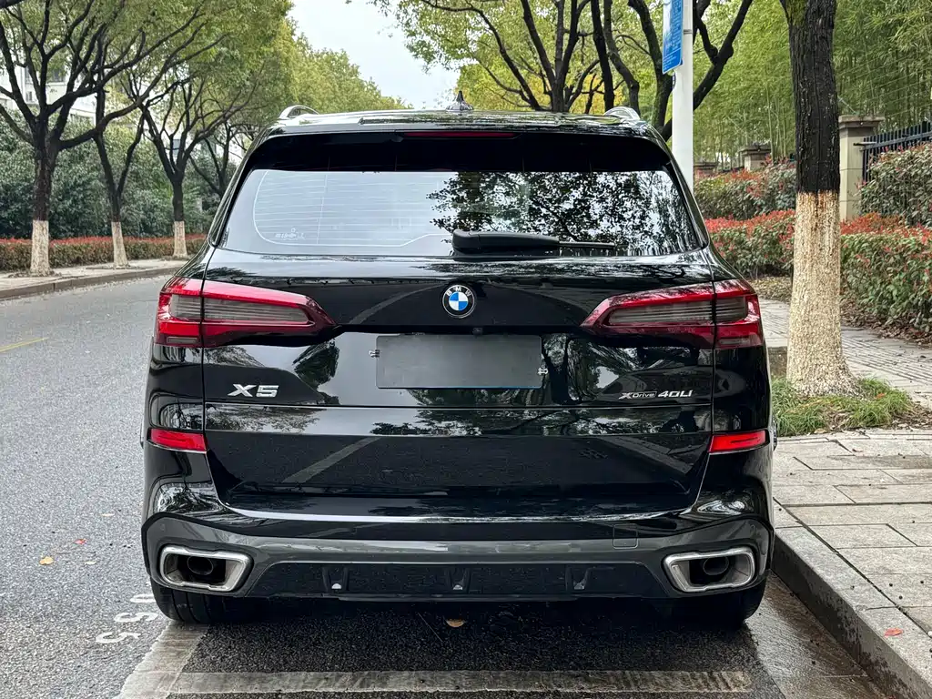 BMW X5 2022 facelift xDrive 40Li M sports package купить на сайте DeffCars