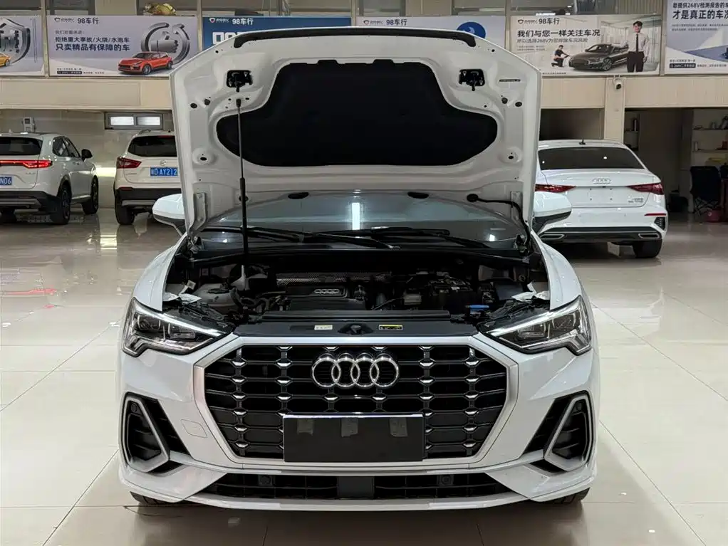 Audi Q3 2022 35 TFSI Fashionable and Dynamic купить на сайте DeffCars