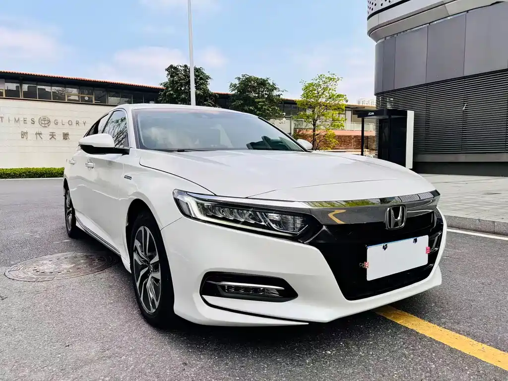 Accord 2018 Sharp·Hybrid 2.0L Sharp Collar Edition National V купить на сайте DeffCars