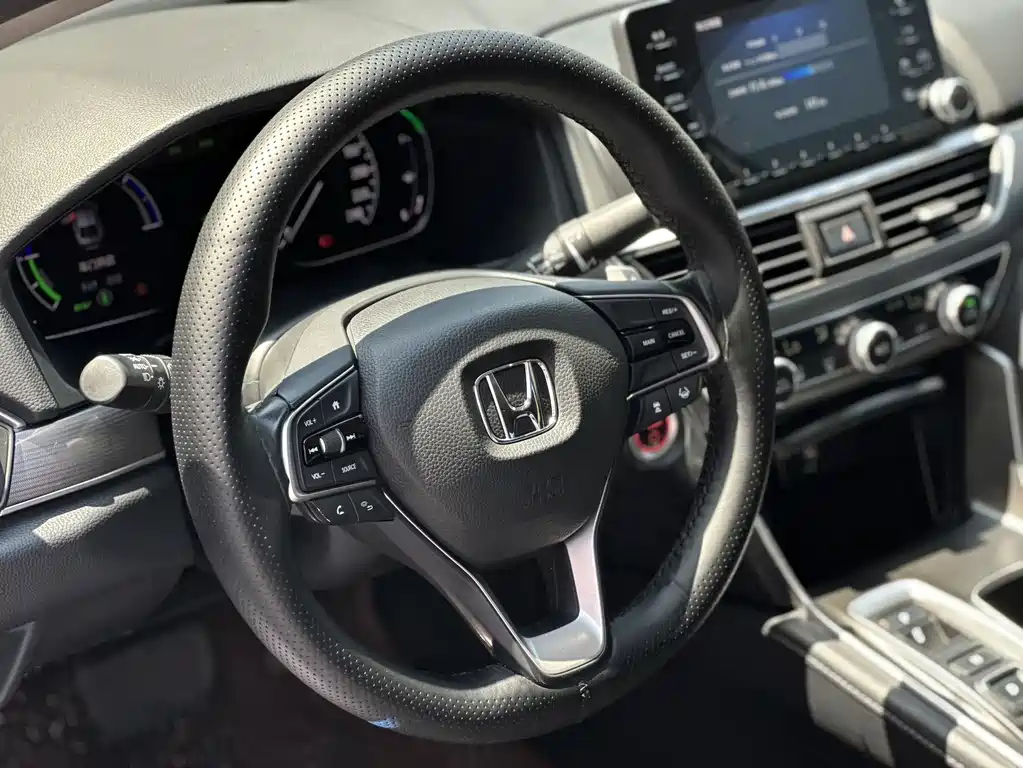 Accord 2018 Sharp·Hybrid 2.0L Sharp Collar Edition National V купить на сайте DeffCars