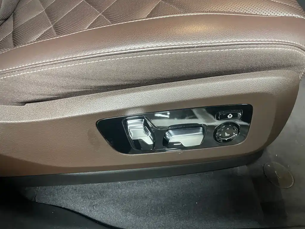 BMW X5 2022 xDrive 30Li Exclusive M Sports Package купить на сайте DeffCars