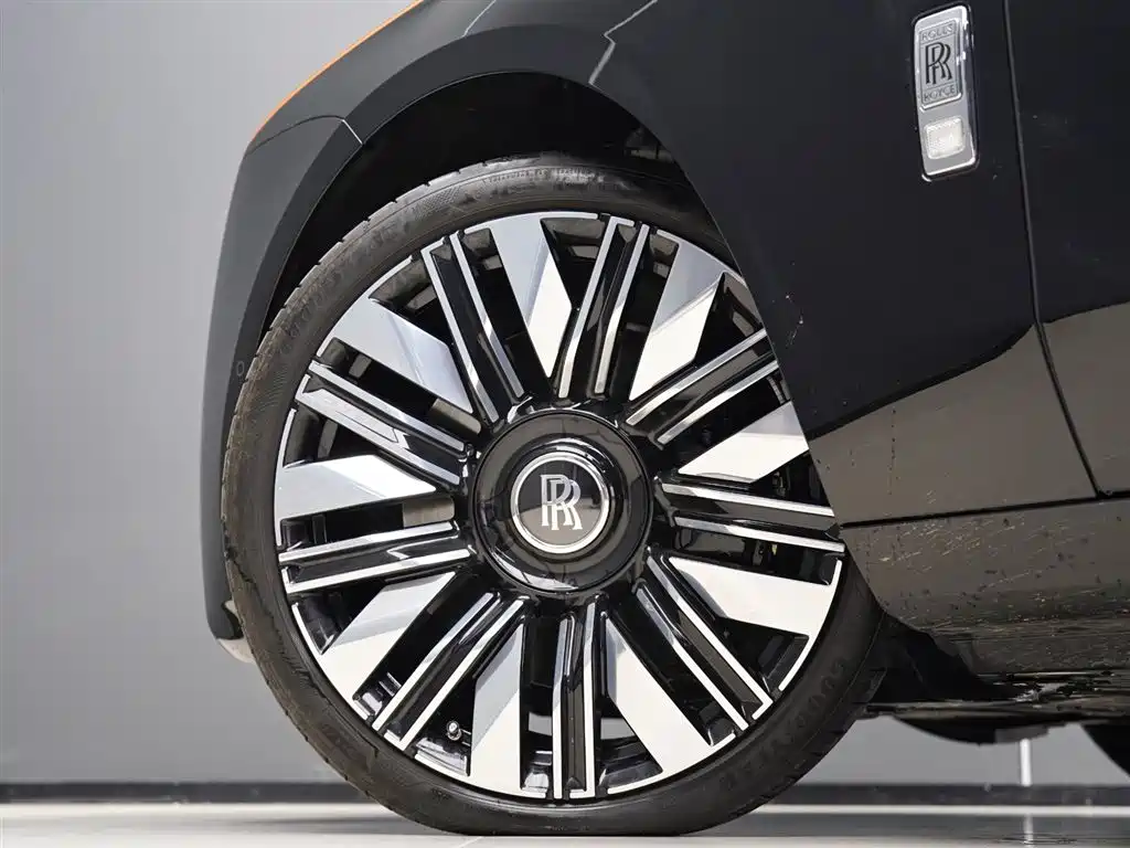 Ghost 2024 6.7T standard wheelbase version купить на сайте DeffCars