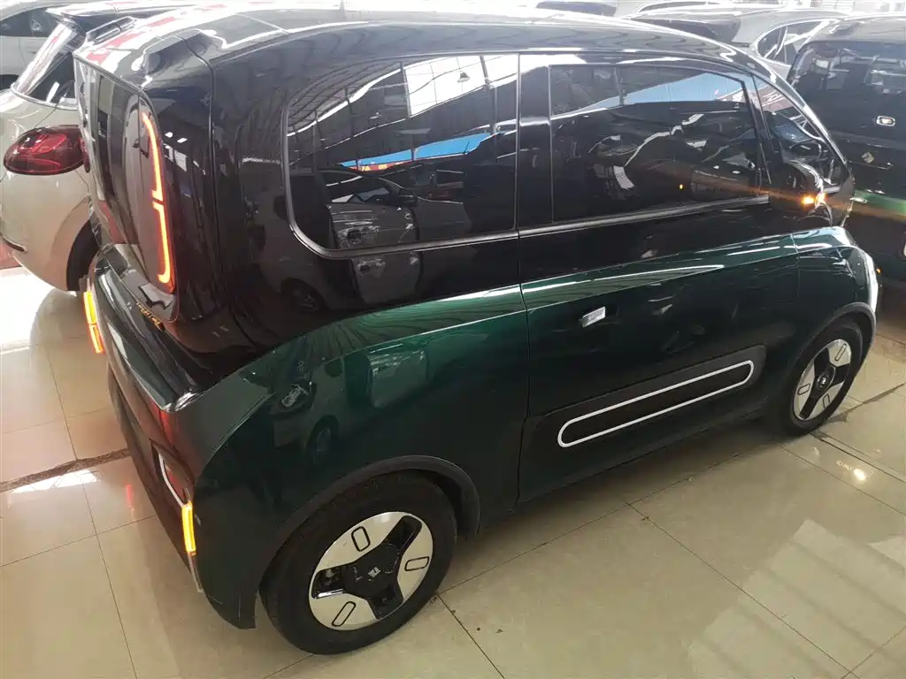 Baojun KiWi EV 2022 Artist’s Light Edition Lithium Iron Phosphate купить на сайте DeffCars
