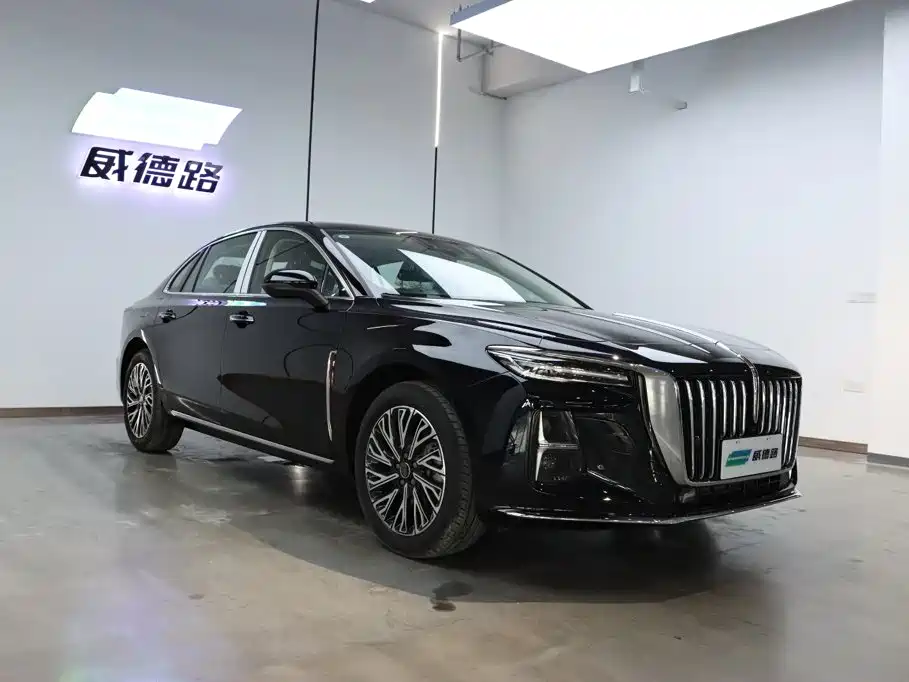 Hongqi H5 2025 2.0T automatic Qichang version купить на сайте DeffCars