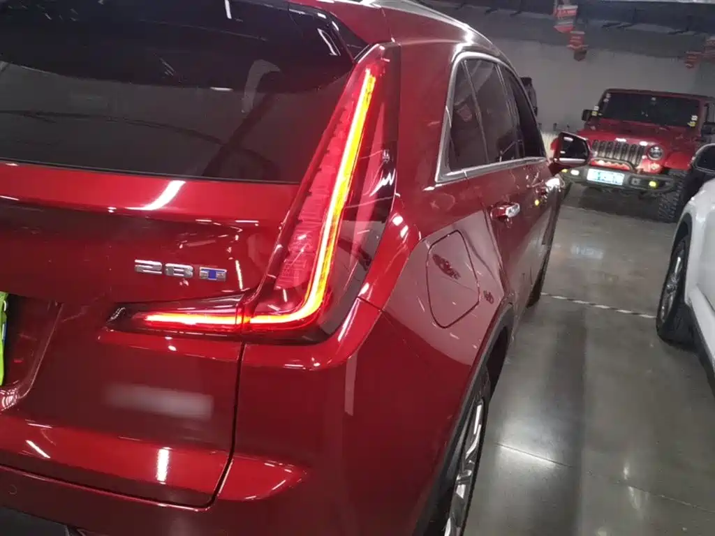 凯迪拉克XT4 2022款 28T 两驱豪华型 купить на сайте DeffCars
