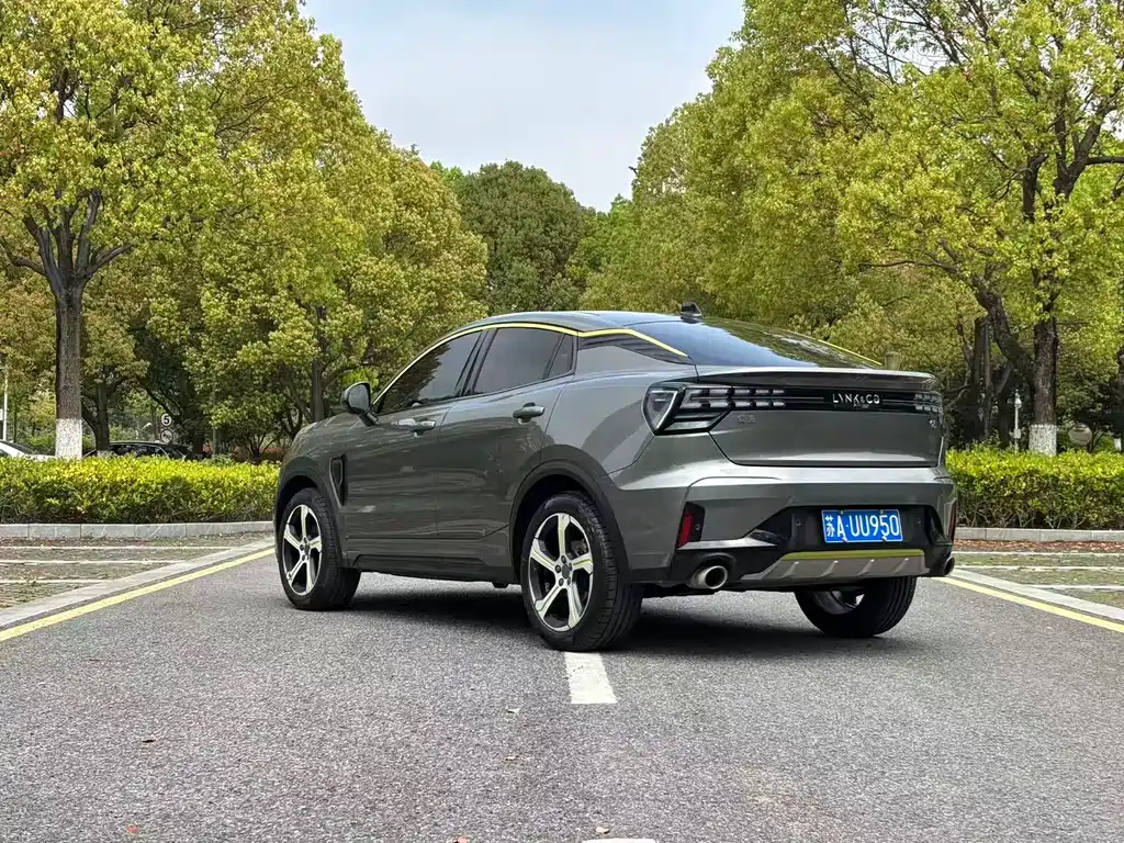 Lynk & Co 05 2020 2.0TD 2WD Yao Plus купить на сайте DeffCars