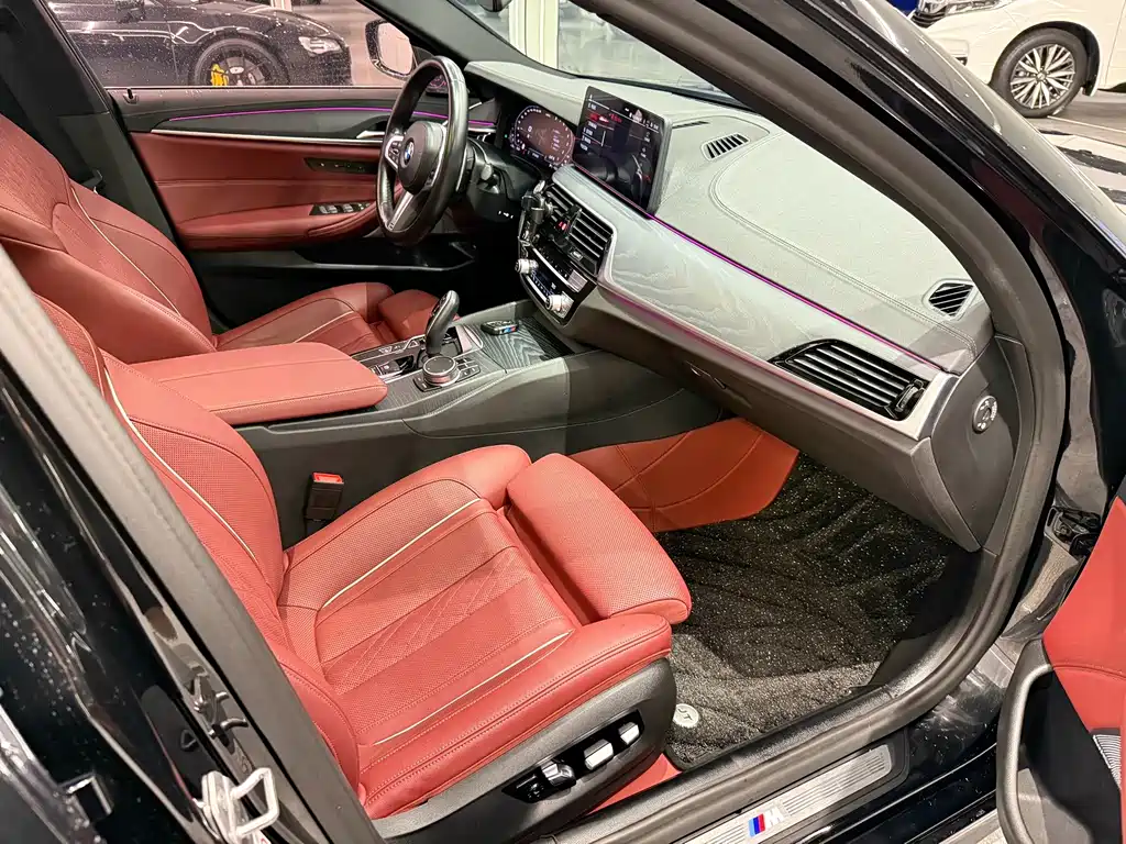 BMW 5 Series 2022 facelift 530Li exclusive M sports package купить на сайте DeffCars