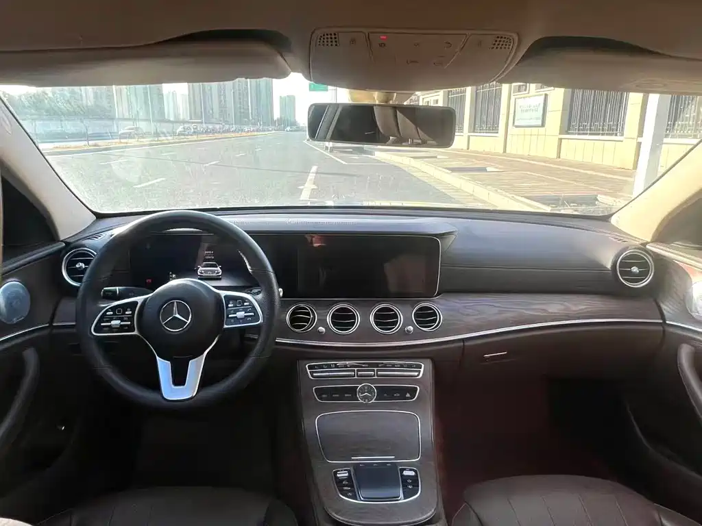 Mercedes-Benz E-Class 2020 E 300 L Luxury Model купить на сайте DeffCars