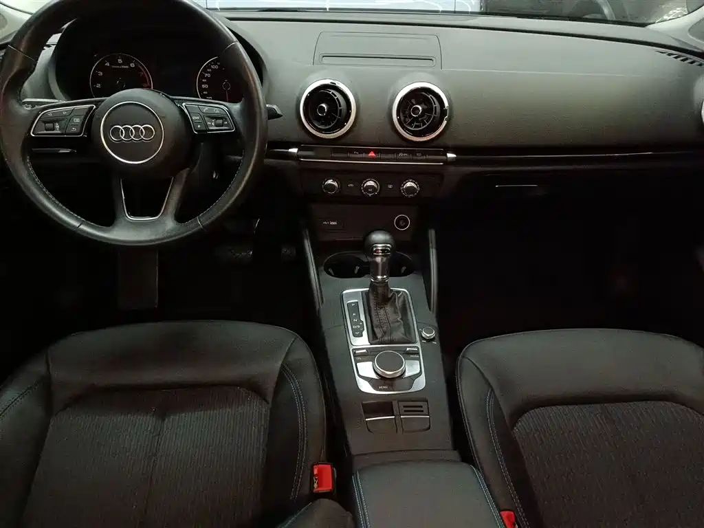 Audi A3 2019 Sportback 35 TFSI Fashion Type National V купить на сайте DeffCars
