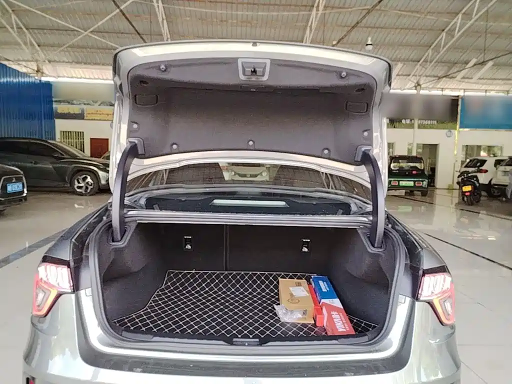 Lynk & Co 03 2021 1.5TD DCT Plus купить на сайте DeffCars