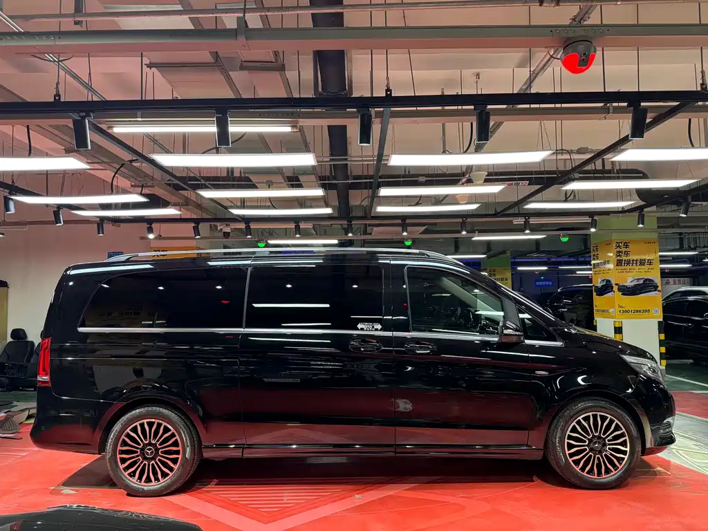 Mercedes-Benz V-Class 2017 V 260 L Premium Extended Edition купить на сайте DeffCars