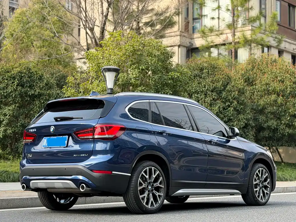 BMW X1 2021 facelift xDrive25Li exclusive model купить на сайте DeffCars
