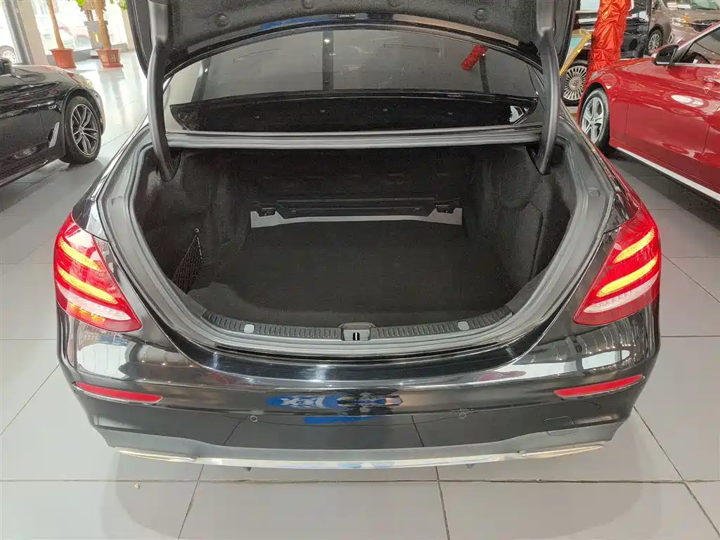 Mercedes-Benz E-Class 2018 E 200 L Sports купить на сайте DeffCars