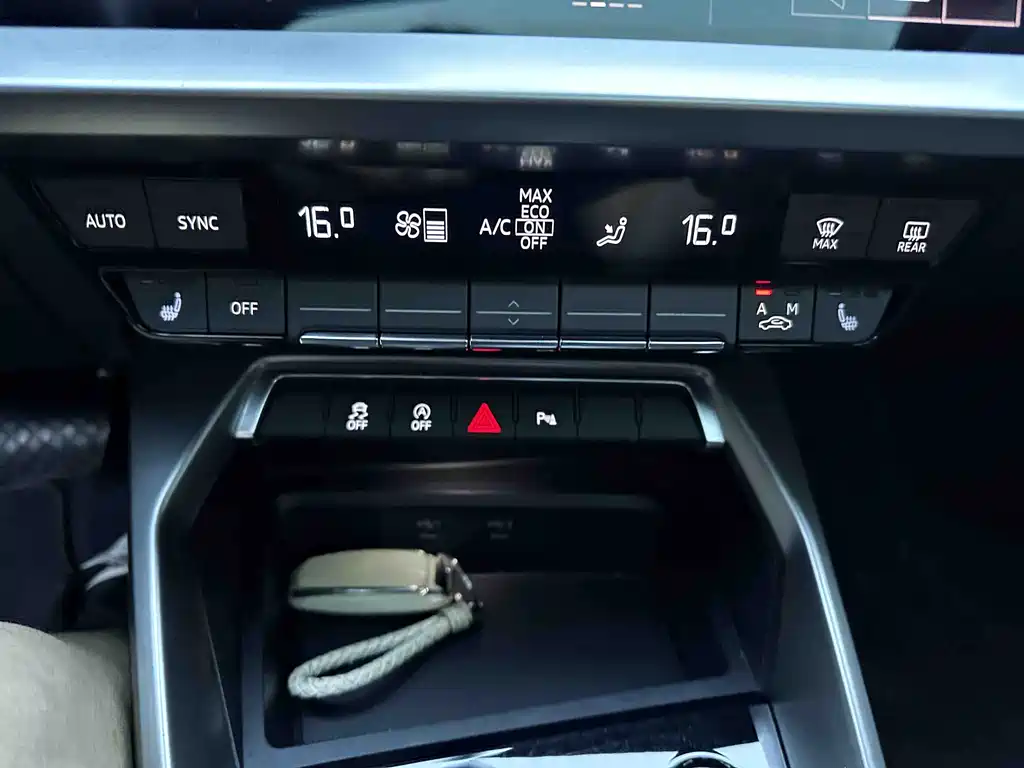 Audi A3 2022 A3L Limousine 35 TFSI RS Kit Burning Speed ​​Type купить на сайте DeffCars