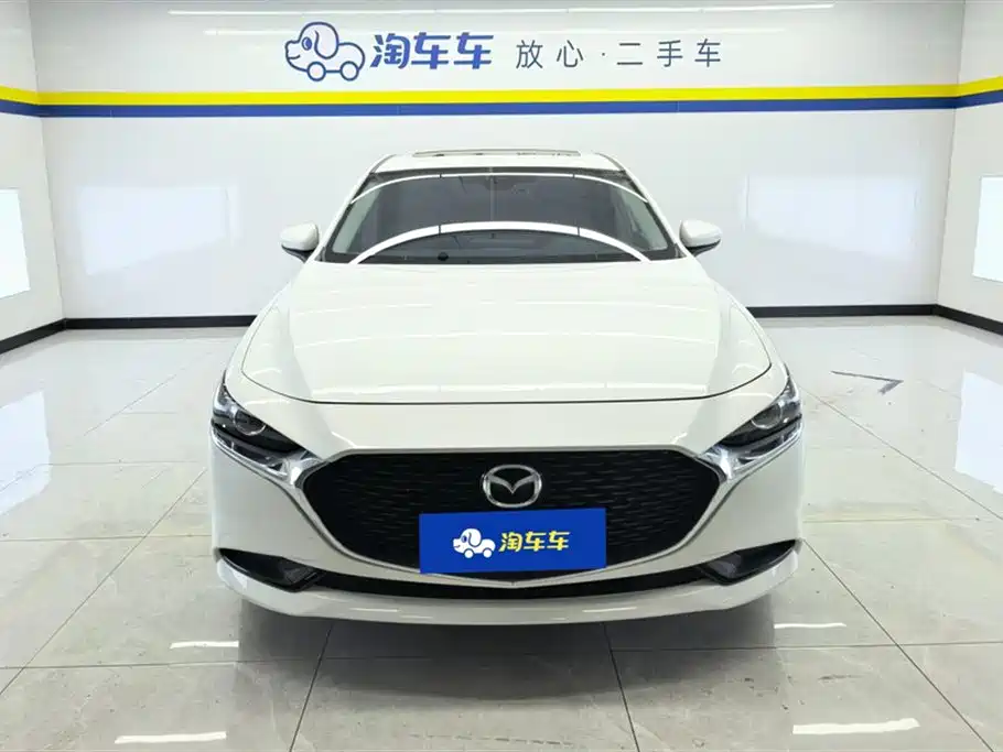 Mazda3 Angkesela 2021 2.0L Automatic Premium Edition купить на сайте DeffCars