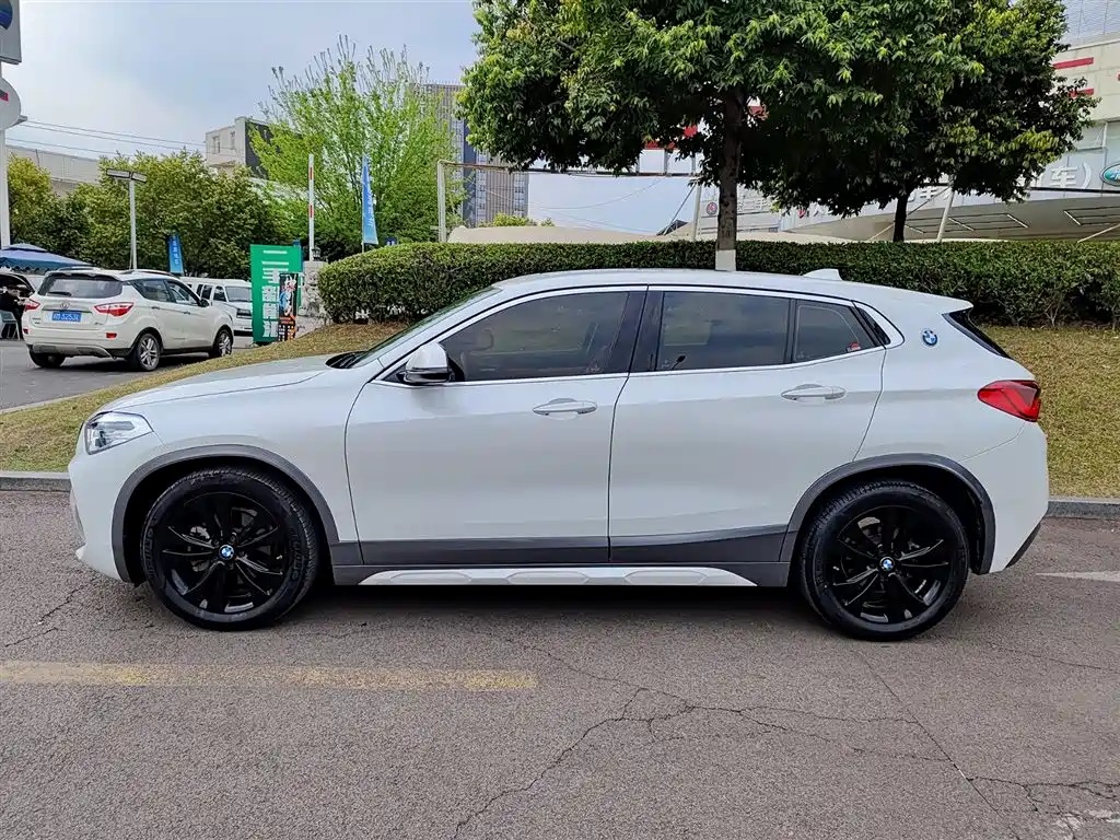 BMW X2 2020 sDrive20i M Off-Road Package купить на сайте DeffCars