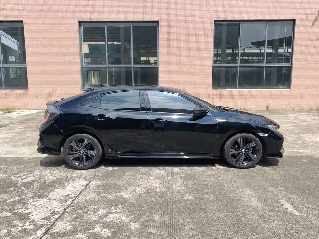 Civic 2021 HATCHBACK 220TURBO manual driving fun control купить на сайте DeffCars