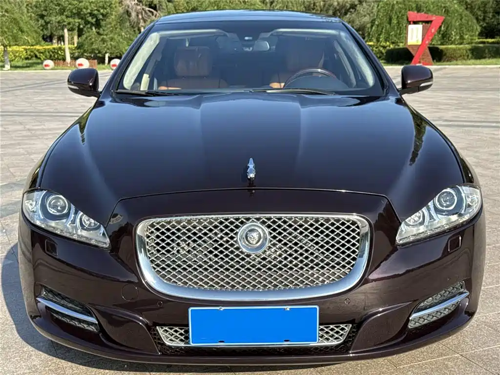 Jaguar XJ 2012 XJL 5.0 flagship edition купить на сайте DeffCars