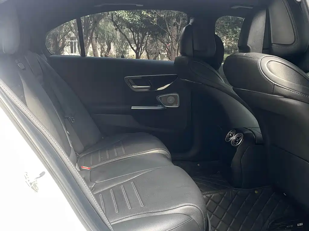 Mercedes-Benz C-Class 2024 C 200 L Sports Edition купить на сайте DeffCars