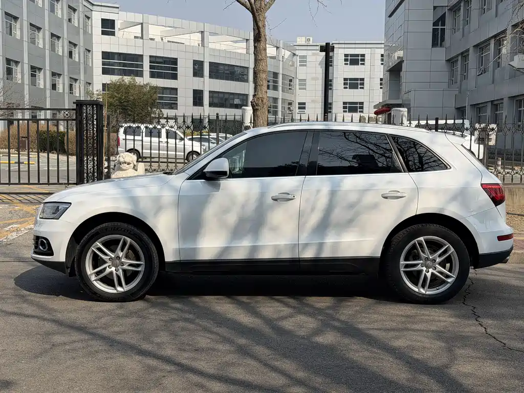 Audi Q5 2016 40 TFSI comfort type купить на сайте DeffCars