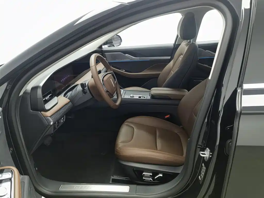 Lincoln Z 2025 2.0T Premium Hybrid Edition купить на сайте DeffCars