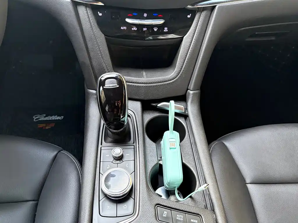 Cadillac XT6 2021 28T seven-seat four-wheel drive luxury model купить на сайте DeffCars