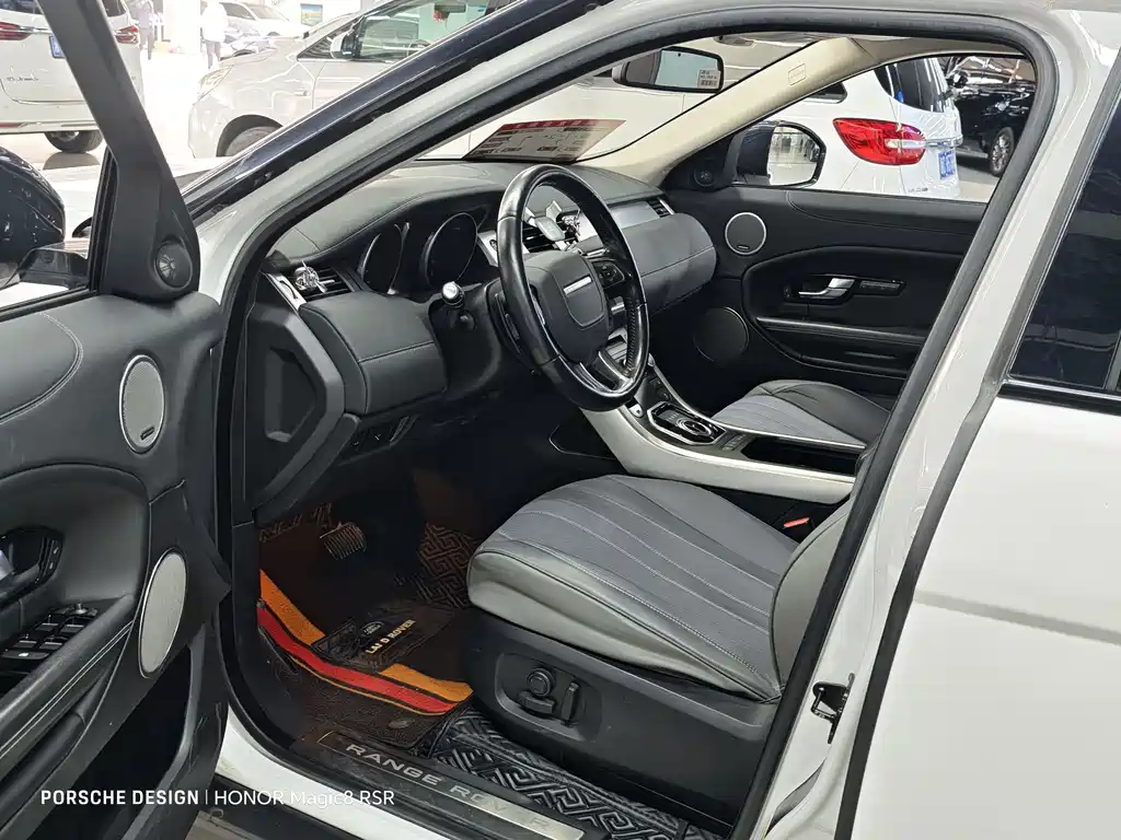 Range Rover Evoque 2016 2.0T SE PLUS Smart Edition купить на сайте DeffCars