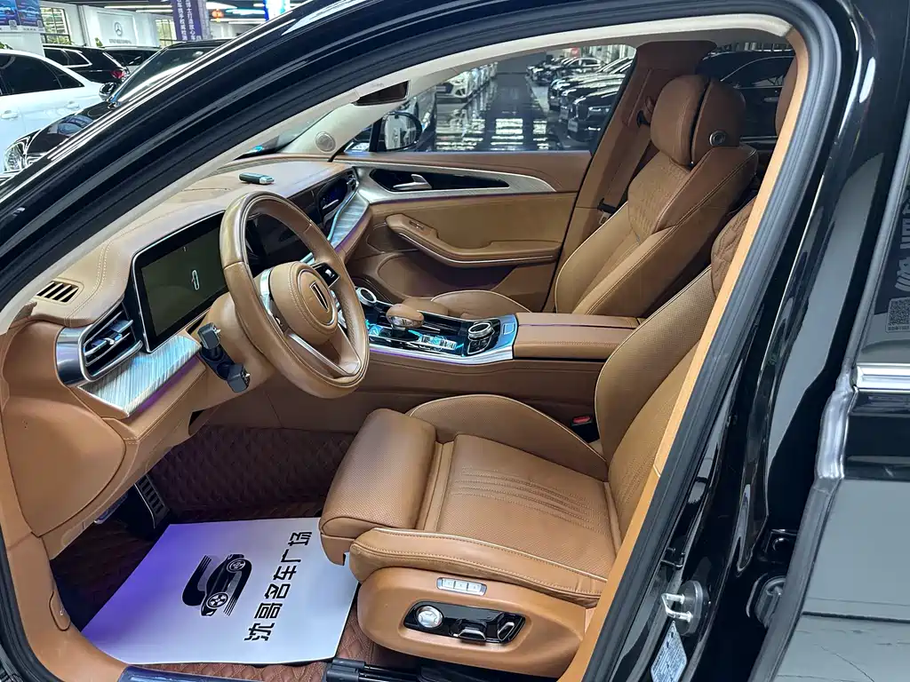 Hongqi H9 2022 2.0T Zhilian Qichang Edition купить на сайте DeffCars