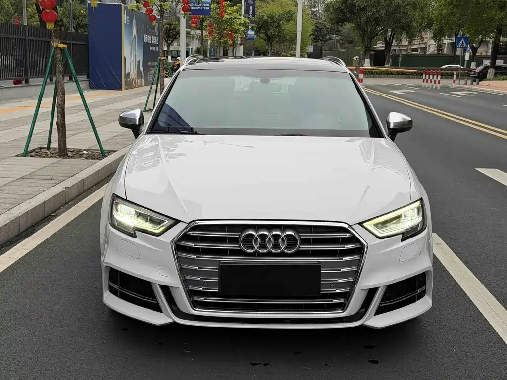 Audi A3 2020 Sportback 35 TFSI Sports National V купить на сайте DeffCars