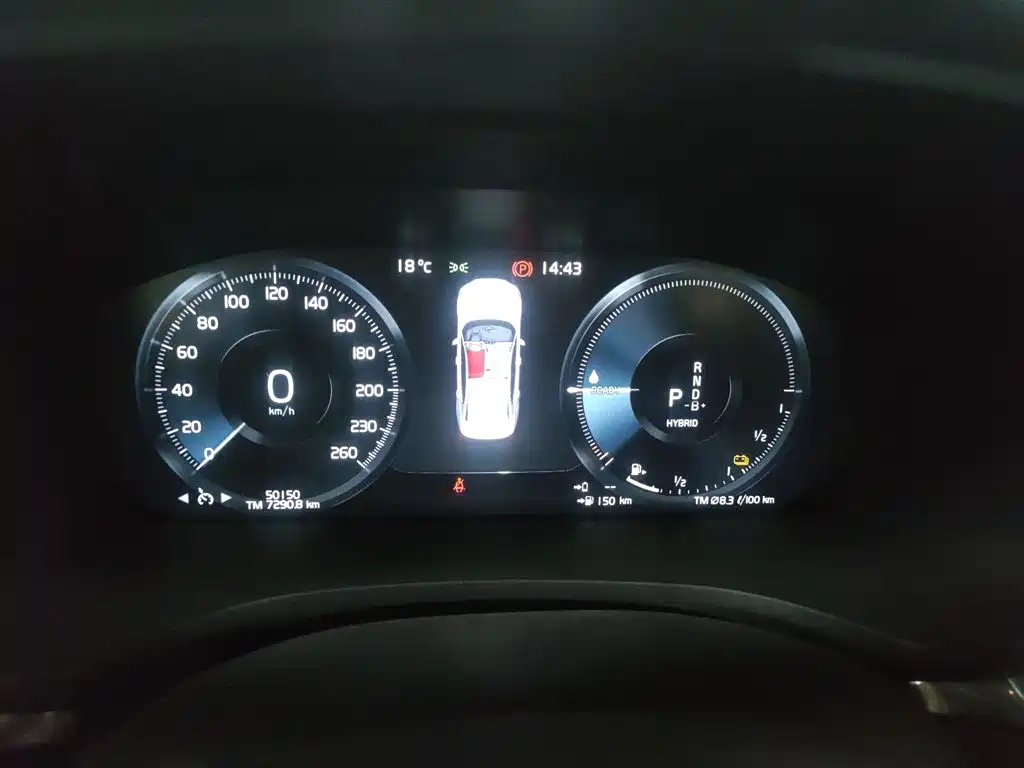Volvo S60 plug-in hybrid 2021 T8 E-drive hybrid four-wheel drive Zhiyi luxury version купить на сайте DeffCars