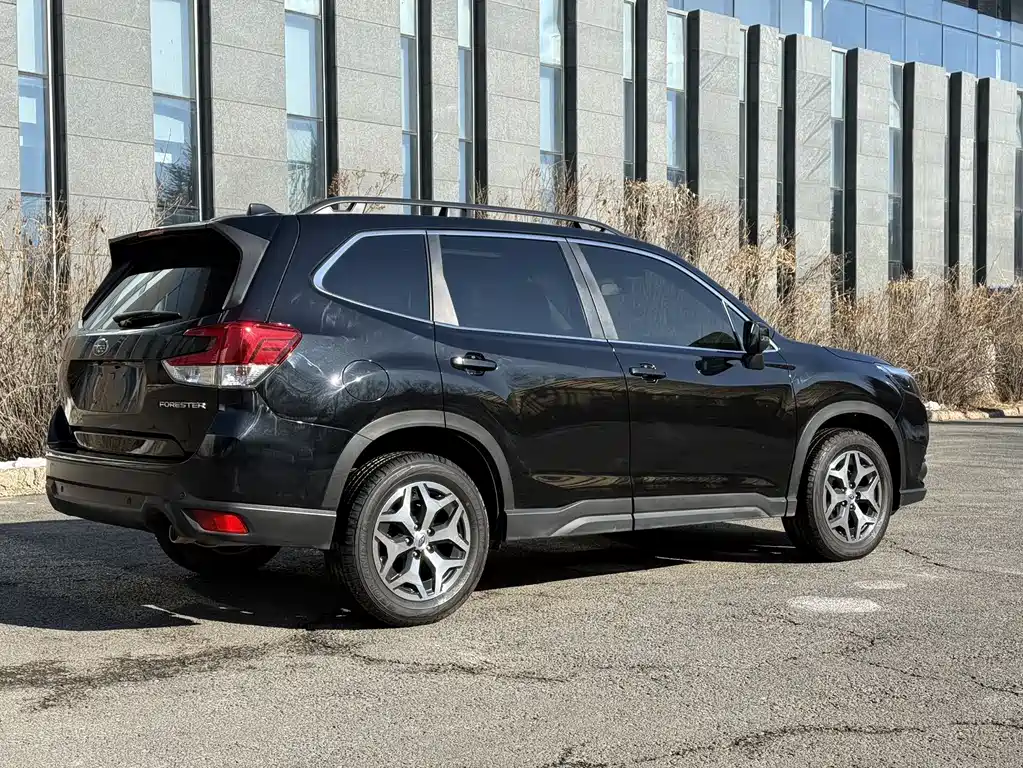 Forester 2022 2.0i AWD Deluxe Edition EyeSight купить на сайте DeffCars