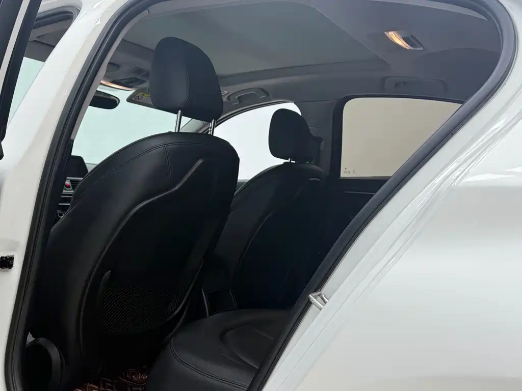 BMW 1 Series 2018 118i Sports купить на сайте DeffCars