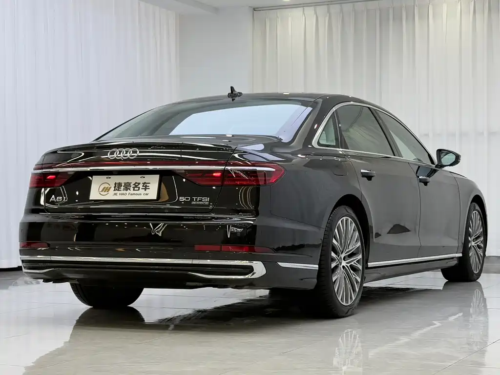 Audi A8 2025 A8L 50 TFSI quattro Premium Selection купить на сайте DeffCars