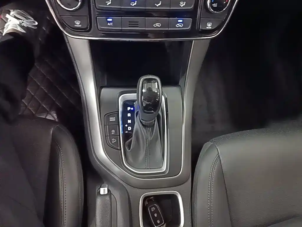 Beijing Hyundai ix35 2019 2.0L automatic two-wheel drive Zhiyong·Enjoy Edition National V купить на сайте DeffCars