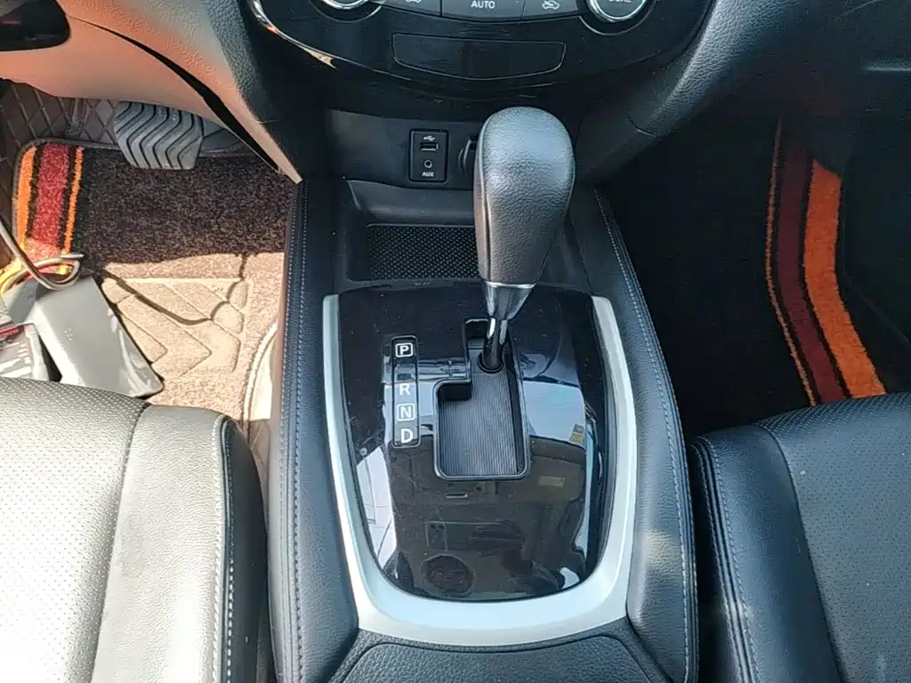 X-Trail 2014 2.0L CVT Comfort Edition 2WD купить на сайте DeffCars