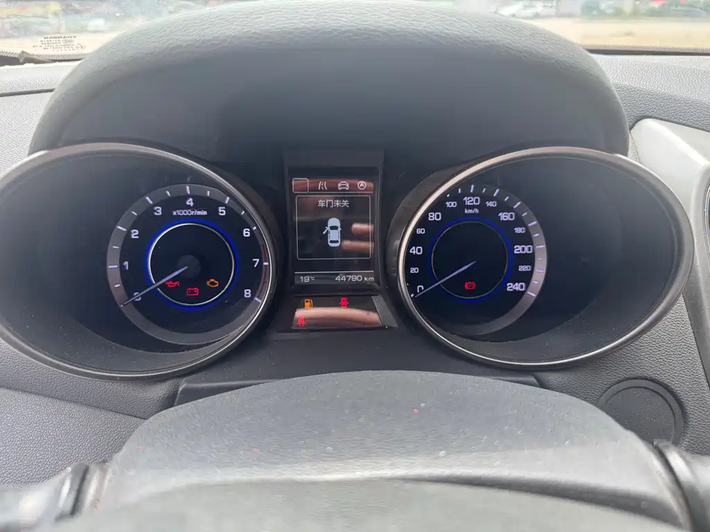 Eado XT 2016 1.6L manual handsome model купить на сайте DeffCars