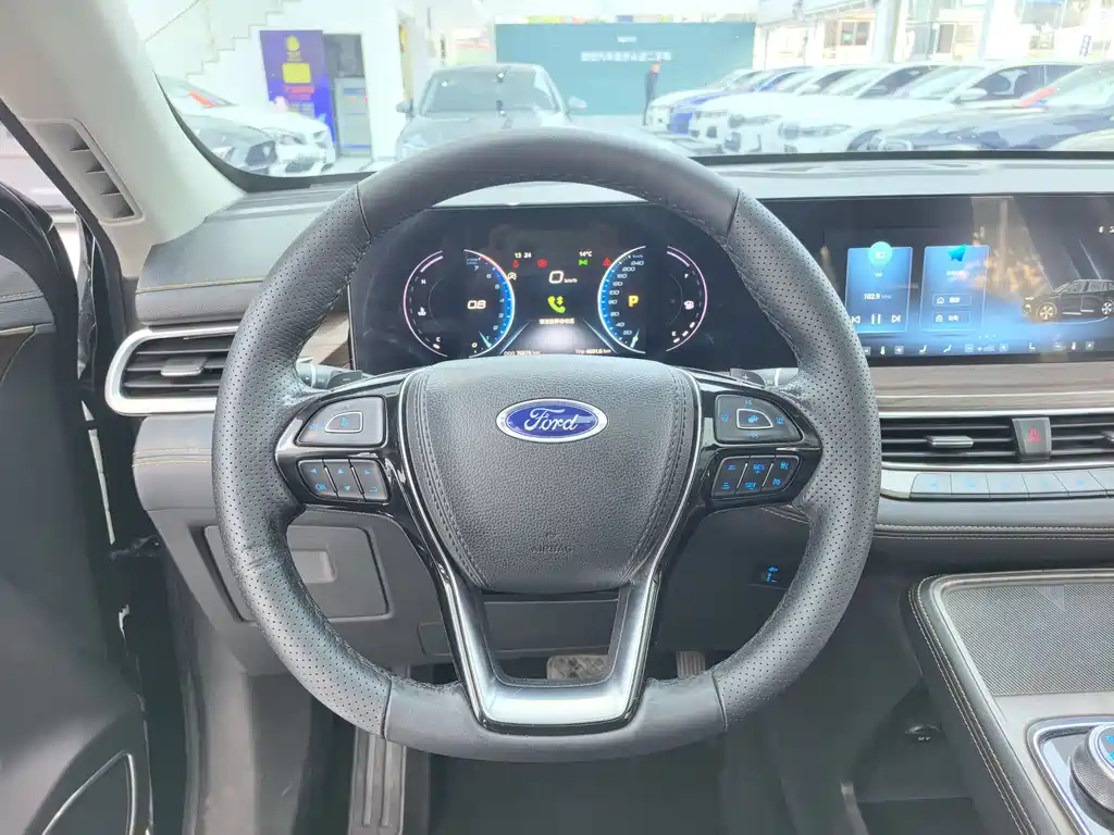 Lingyu 2021 EcoBoost 225 platinum collar type 6 seats купить на сайте DeffCars