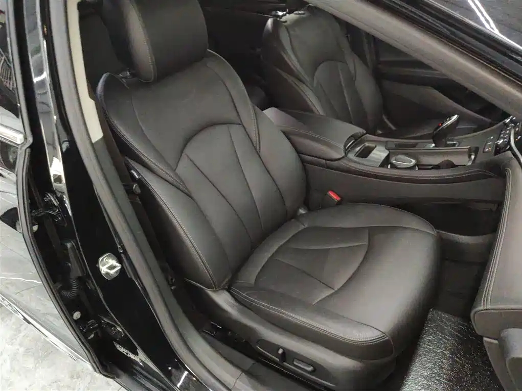 LaCrosse 2019 28T luxury model купить на сайте DeffCars