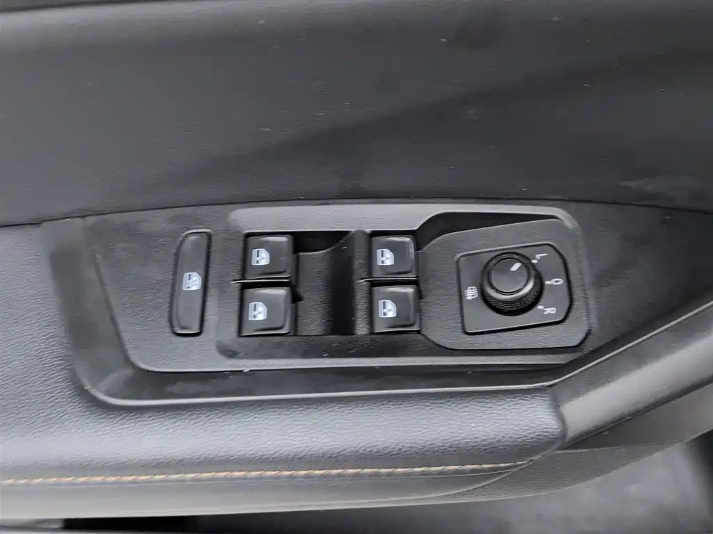 Lavida 2018 Hatchback 280TSI DSG Comfort Edition National V купить на сайте DeffCars