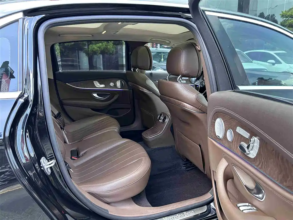 Mercedes-Benz E-Class 2021 E 300 L Luxury Model купить на сайте DeffCars