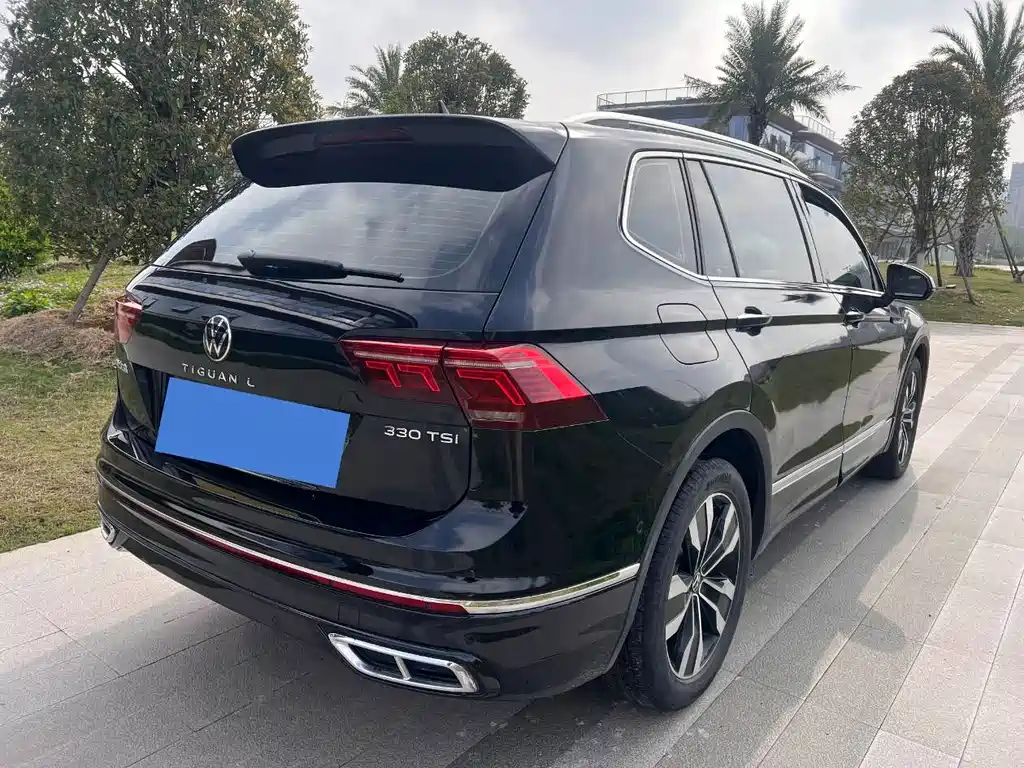 Tiguan L 2022 330TSI automatic two-wheel drive R-Line version купить на сайте DeffCars
