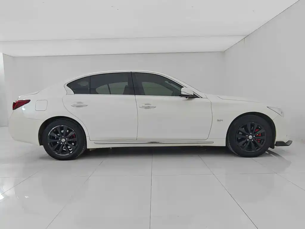 Infiniti Q50L 2018 2.0T Comfort Edition National VI купить на сайте DeffCars