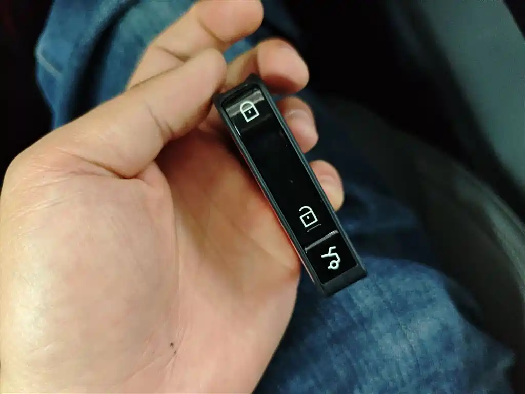 Lynk & Co 07 EM-P 2024 EM-P 126 long battery life Halo купить на сайте DeffCars