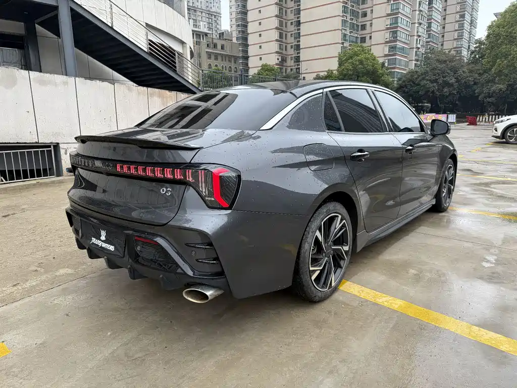 Lynk & Co 03 2023 1.5TD DCT Plus купить на сайте DeffCars