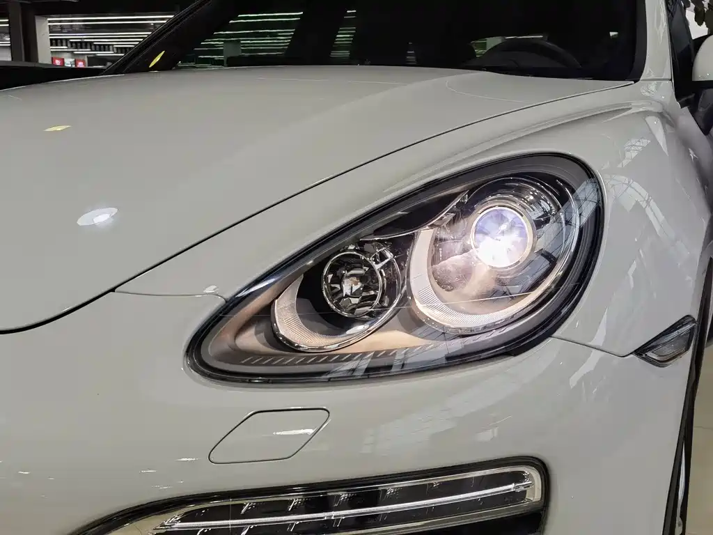 Cayenne 2014款 Platinum Edition 3.0T купить на сайте DeffCars