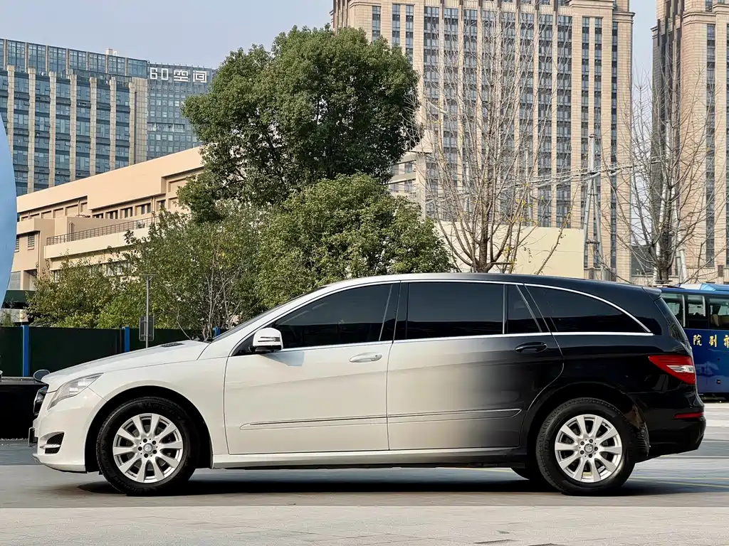 Mercedes-Benz R-Class 2011 R 300 L Business Type купить на сайте DeffCars