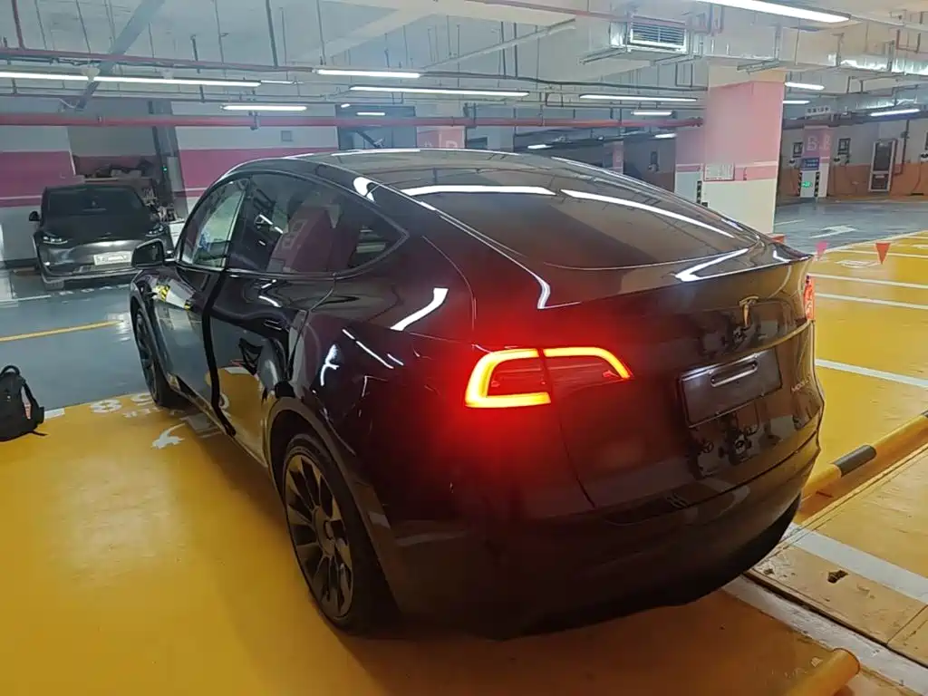 Model Y 2022 facelift rear-wheel drive version купить на сайте DeffCars