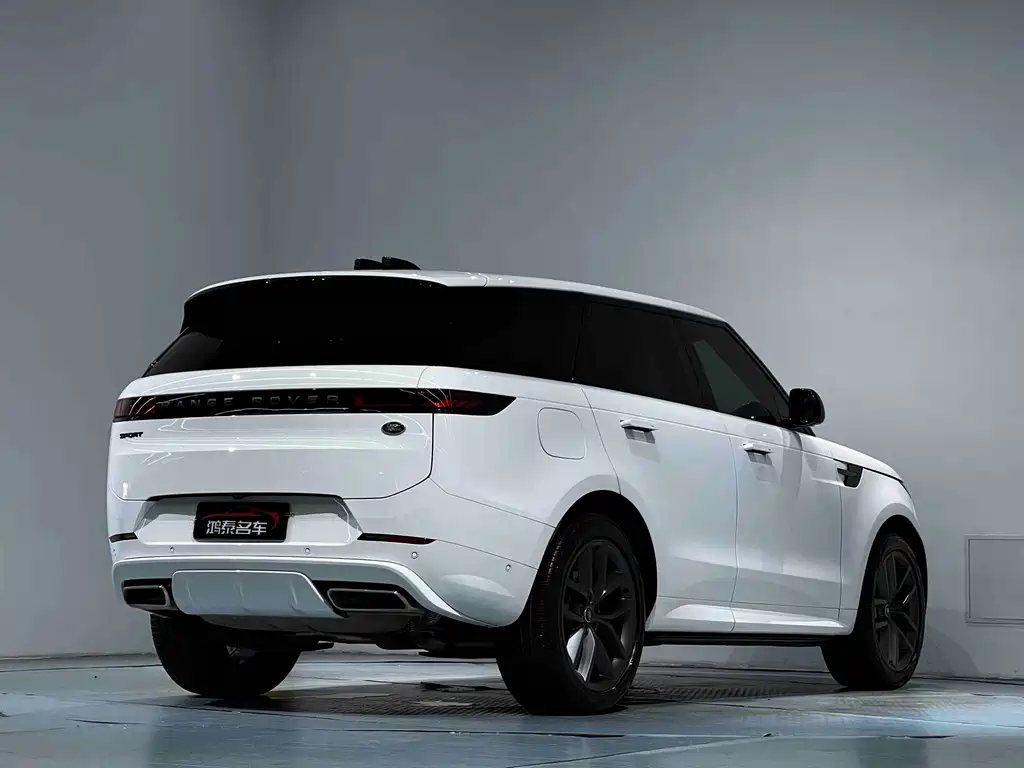 Range Rover Sport 2024 400PS Dynamic SE купить на сайте DeffCars