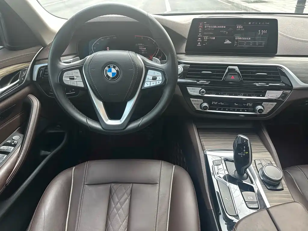 BMW 5 Series 2020 530Li Leading Luxury Package купить на сайте DeffCars