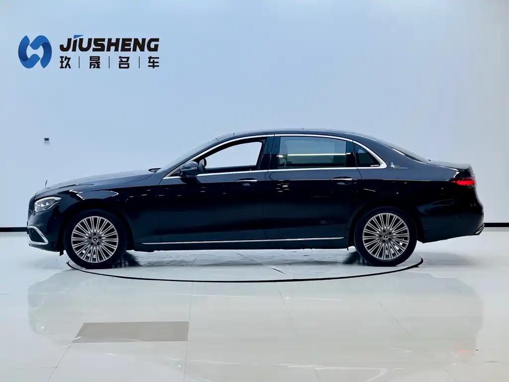 Mercedes-Benz E-Class 2023 E 300 L Luxury Model купить на сайте DeffCars